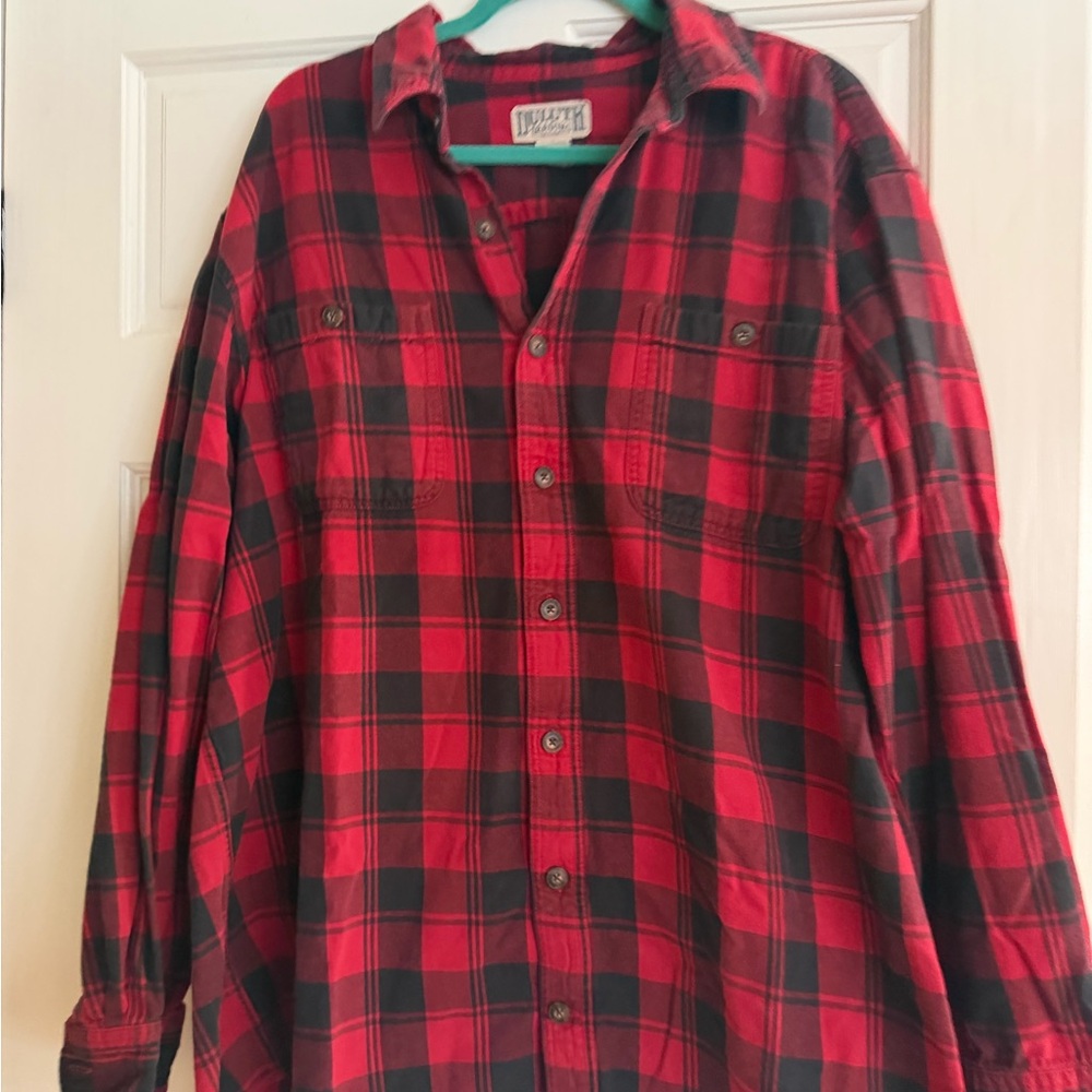 Duluth Trading Co Red and Black Checkered Men's Shirt-XL